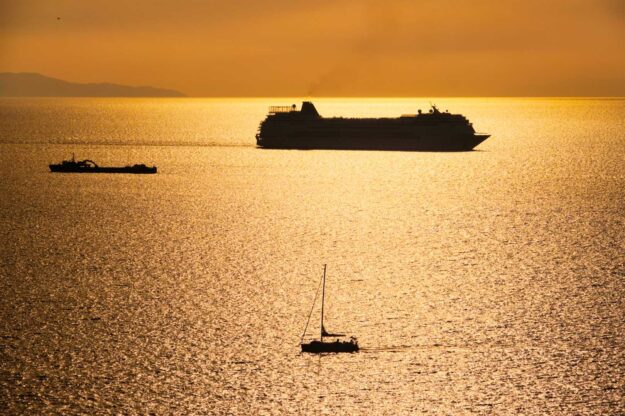 Traghetti Sardegna: tratte, navi e come prenotare