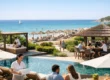 Guida ai servizi in un villaggio sul mare